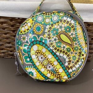 VERA BRADLEY CIRCLE MAKEUP BAG